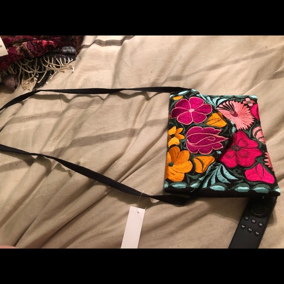 👛 Valerie in style embroidered purse - Picture 2 of 5